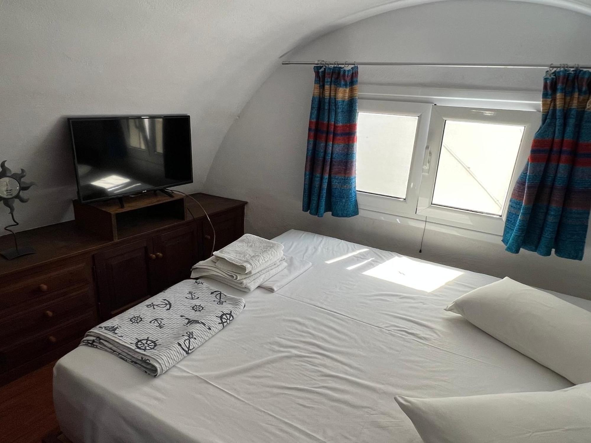 Sunset View Apartment Иа Екстериор снимка